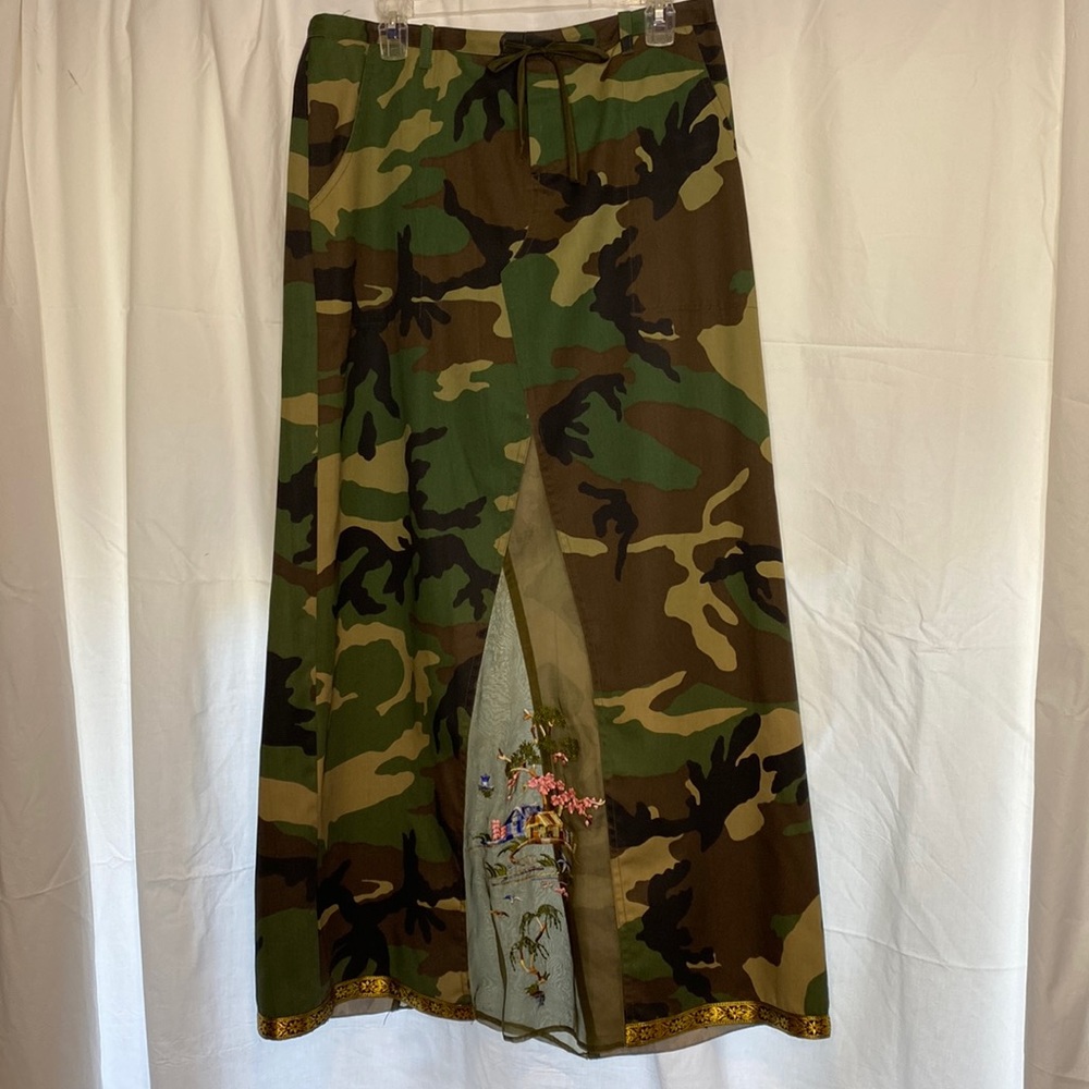 Vintage long camo skirt with sheer embroidered inlay and gold trim size L
